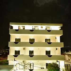 Couette-café Ax Mirage, Vlorë